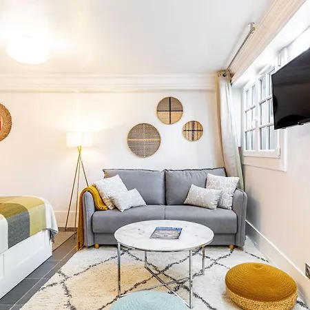 Modern Grand Paris, Tv Salon, Sharing Garden, Des Ammonites 아파트